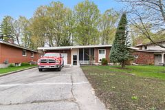 105 Queen Street, Tillsonburg, ON N4G 3H4