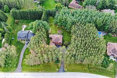 4 Pine Ridge Road, Erin, ON N0B 1T0