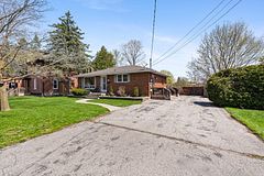60 St. Patrick Street, Kawartha Lakes, ON K9V 1R5