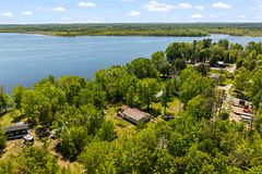 424 Hummingbird Lane, North Algona Wilberforce, ON K0J 1T0