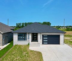 455 Burnside Street, Saugeen Shores, ON N0H 2C3