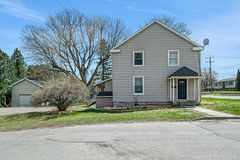 20 Brock Street S, Perth, ON K7H 1Z1