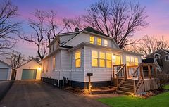 22 Lyons Avenue, Welland, ON L3B 1L7