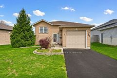 17 Barnett Street W, North Perth, ON N4W 3V9