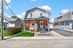 16 Burton Street, Belleville, ON K8P 1E6