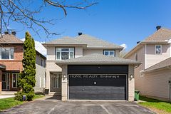 33 SPUR Avenue, Kanata, ON K2M 2R9