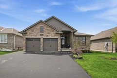 35 Patten Drive, Brant, ON N0E 1N0