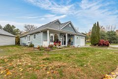 5 Dereham Drive, Tillsonburg, ON N4G 5L8