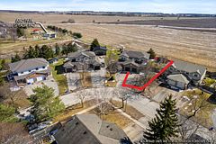 59 Dales Drive, Mapleton, ON N0G 1P0
