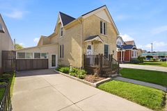221 Main Street S, South Huron, ON N0M 1S6