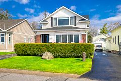 550 Lakeshore Road, Fort Erie, ON L2A 1B5