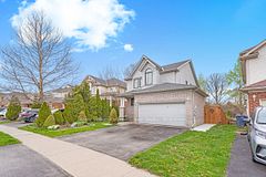 33 Milson Crescent Lower, Guelph, ON N1C 1G9
