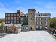 150 Mill Street 205, Carleton Place, ON K7C 1T4