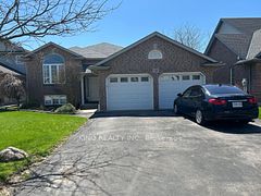 120 REDWOOD Court, Welland, ON L3C 7C4