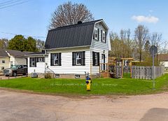 302 Willard Street, Pembroke, ON K8A 3T7
