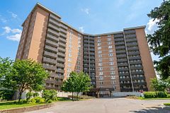2000 Jasmine Crescent 410, Beacon Hill North - South and Area, ON K1J 8K4
