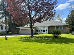 517 Norfolk Street S, Norfolk, ON N3Y 2X6