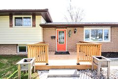 20 Old Stone Road, Belleville, ON K8R 1E3