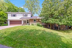 18 Sullivan's Lane, Hamilton, ON L9H 5N7