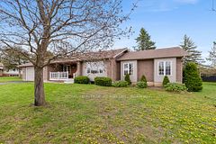23 Juniper Court, Kawartha Lakes, ON K0M 1A0