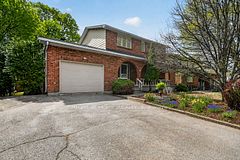 20 Palsen Street, Meadowlands - Crestview and Area, ON K2G 2W1