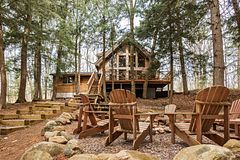 9 Jeffery Road, Parry Sound Remote Area, ON P0A 1X0