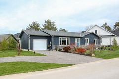 85 Gordon Crescent, Meaford, ON N4L 0A9