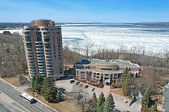 3099 Carling Avenue 103, Crystal Bay - Rocky Point - Bayshore, ON K2H 5A6