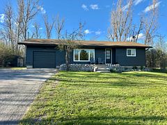 11 Swiss Crescent S, Trent Lakes, ON K0M 1A0