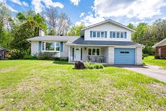 250 Thomas Street, Deep River, ON K0J 1P0