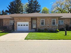 14 Brookside Place, South Huron, ON N0M 1S2