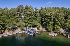 29SL4 Clifton Island, Muskoka Lakes, ON P0G 1G0
