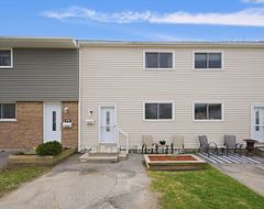 400 Westwood Drive F5, Cobourg, ON K9A 2B6