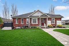 259 Cairnsmore Circle, Barrhaven, ON K2J 0G5
