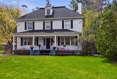 560 Raglan Street S, Renfrew, ON K7V 1R8