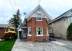71 McGonigal Street W, Arnprior, ON K7S 1M2