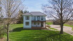 8993 Petrolia Line, Brooke-Alvinston, ON N0N 1A0