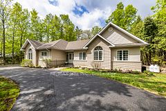 72 Sumcot Drive, Trent Lakes, ON K9J 6X2