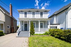 254 King Street E, Brockville, ON K6V 1C7