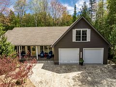 617 Bruce Avenue, South Bruce Peninsula, ON N0H 2G0