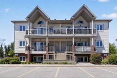 165 Crestway Drive D, Barrhaven, ON K2G 7C8