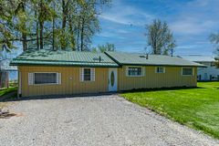 22579 Loyalist Parkway, Quinte West, ON K8V 5P6