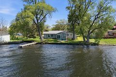 33 Peats Point Lane, Prince Edward County, ON K8N 4Z7