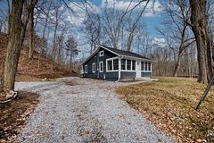 212 S Holloway Bay Road S, Port Colborne, ON L0S 1R0
