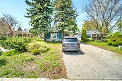 62 Greendale Crescent Lower, Kitchener, ON N2A 2R6