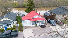 68 Riverside Drive, Welland, ON L3C 5E2