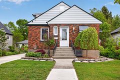 24 Third Avenue, St. Thomas, ON N5R 4J9