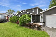 81 Ferguson Avenue, Fort Erie, ON L2A 5J4