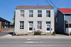 9-11 Bridge Street E, Greater Napanee, ON K7R 1J5