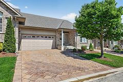 450 Lakeview Drive 13, Woodstock, ON N4T 1V6